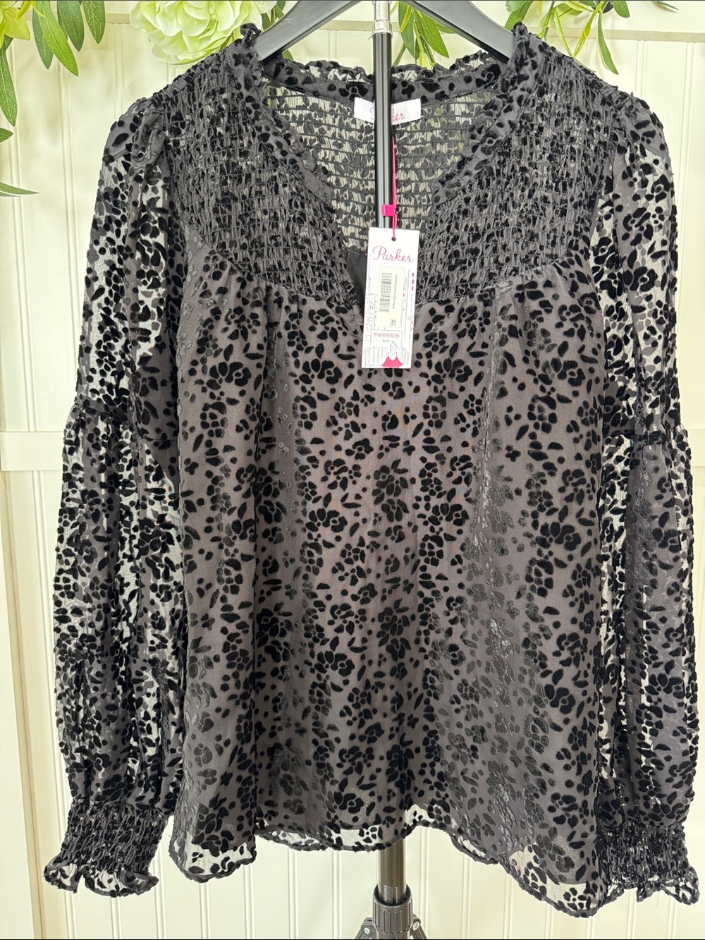 NWT!! #665 PARKER Black Floral Velvet Burnout V-Neck Sheer Sleeve Blouse - Picture 3 of 10